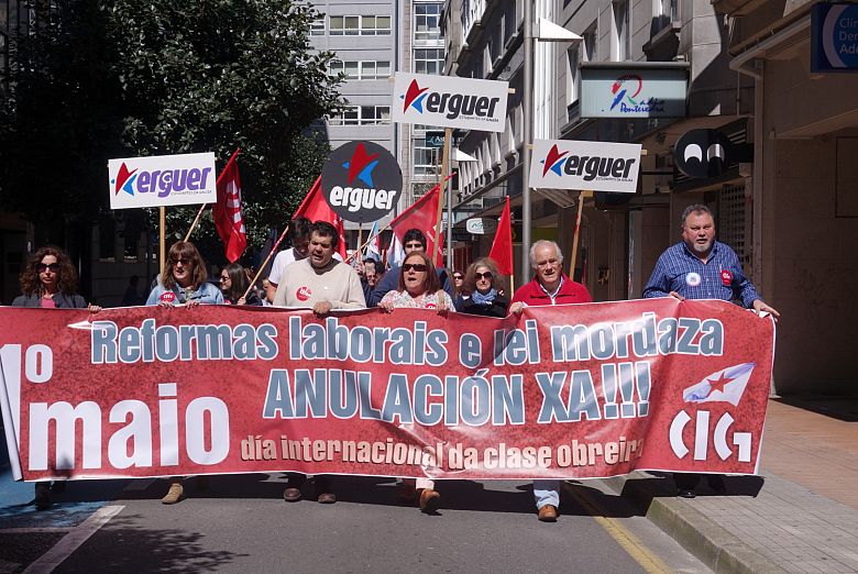 2016 05 01 ManifaPrimeiroMaioPontevedra05.JPG